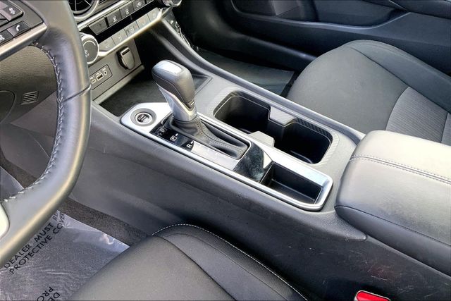 2022 NISSAN SENTRA - Image 17