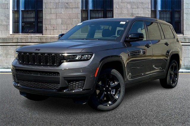 New Chrysler Dodge Jeep RAM Dealer in Downers Grove, IL