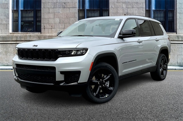 2025 JEEP GRAND CHEROKEE L - Image 2