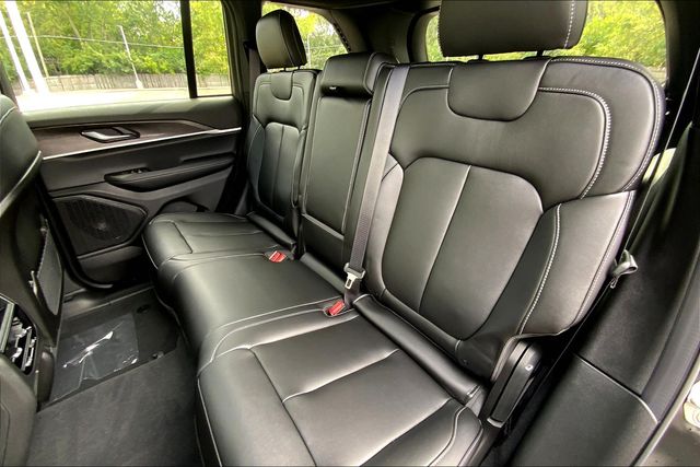 2025 JEEP GRAND CHEROKEE - Image 10