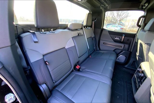 2025 GMC HUMMER EV PICKUP - Image 26