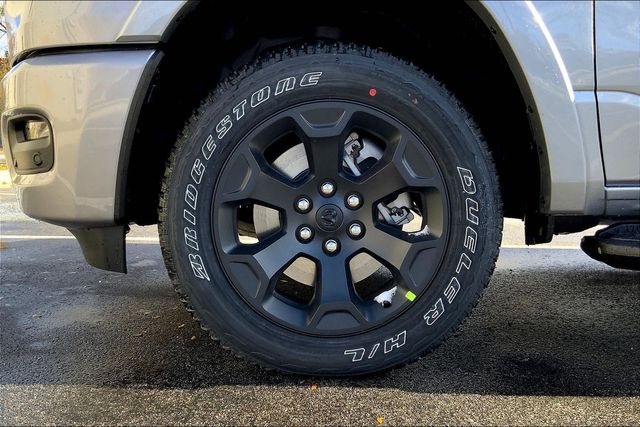 2026 RAM 1500 - Image 12