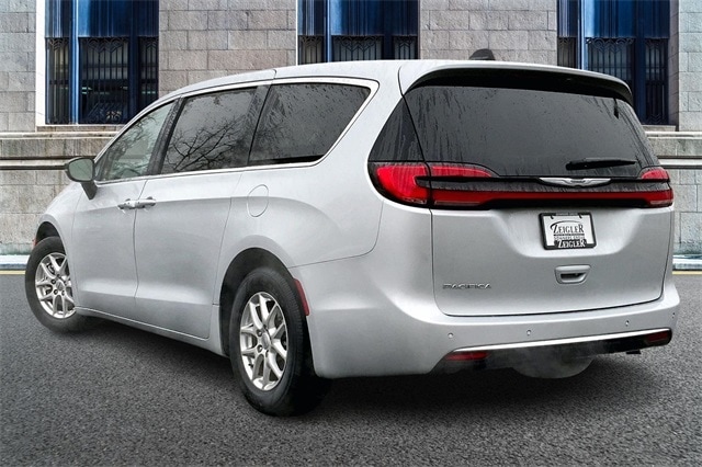2024 CHRYSLER PACIFICA - Image 10