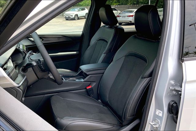 2025 JEEP GRAND CHEROKEE L - Image 9