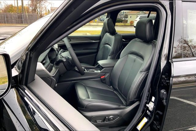 2025 JEEP GRAND CHEROKEE - Image 9