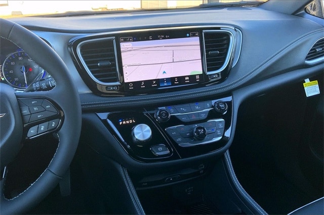 2026 CHRYSLER PACIFICA - Image 6