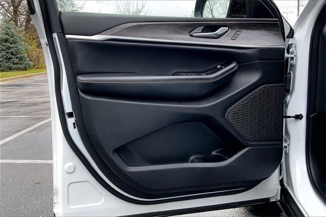 2023 JEEP GRAND CHEROKEE L - Image 22