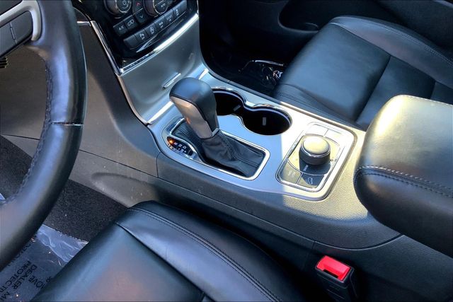 2022 JEEP GRAND CHEROKEE - Image 17