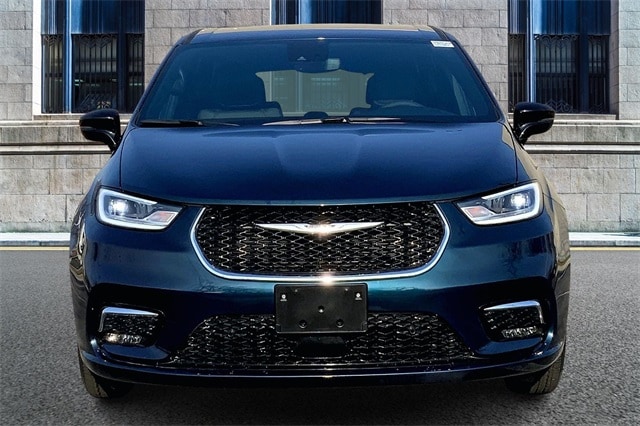 2025 CHRYSLER PACIFICA - Image 3