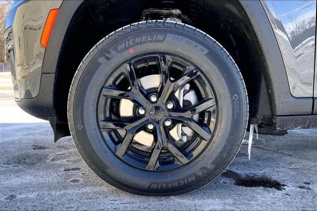 2026 JEEP GRAND CHEROKEE - Image 12