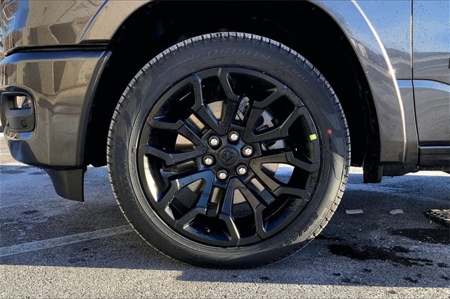 2026 RAM 1500 - Image 12