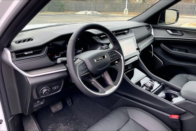 2026 JEEP GRAND CHEROKEE L - Image 8