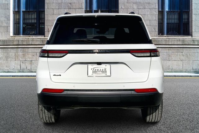 2026 JEEP GRAND CHEROKEE - Image 4