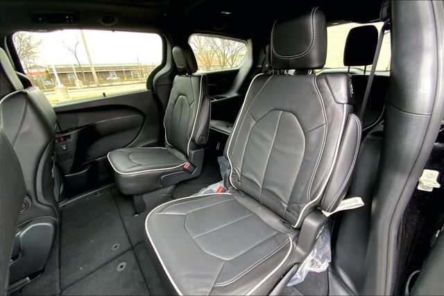 2026 CHRYSLER PACIFICA - Image 10