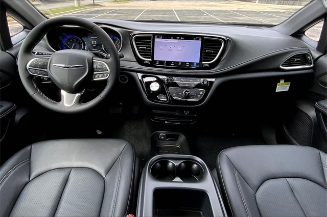 2026 CHRYSLER PACIFICA - Image 5