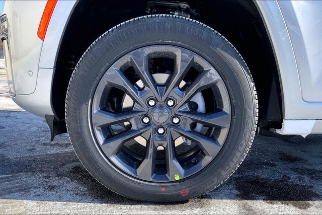 2026 JEEP GRAND CHEROKEE - Image 12