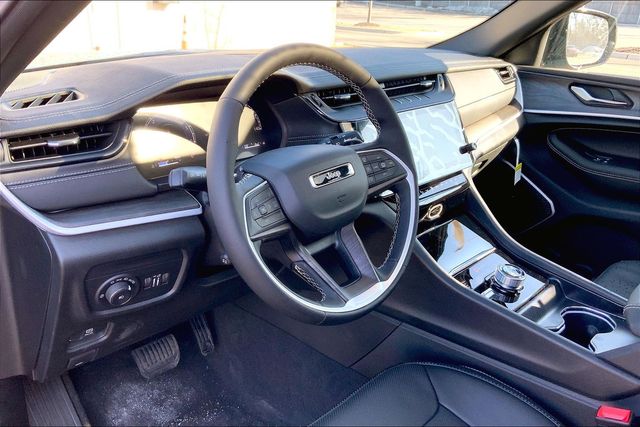 2026 JEEP GRAND CHEROKEE L - Image 8