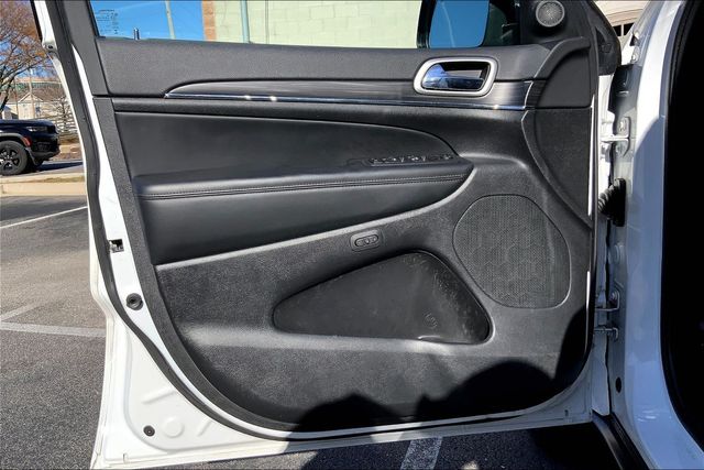 2022 JEEP GRAND CHEROKEE - Image 23