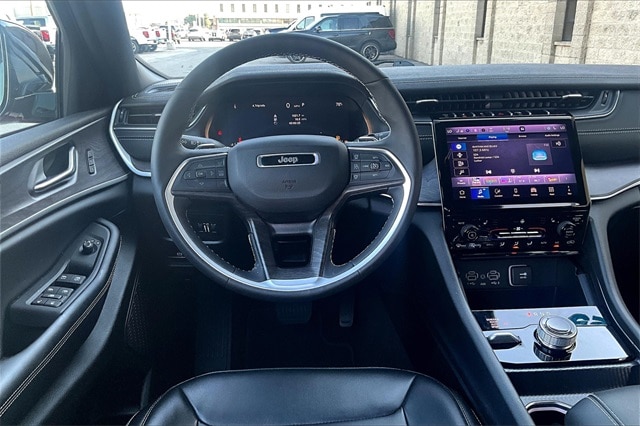 2025 JEEP GRAND CHEROKEE L - Image 5