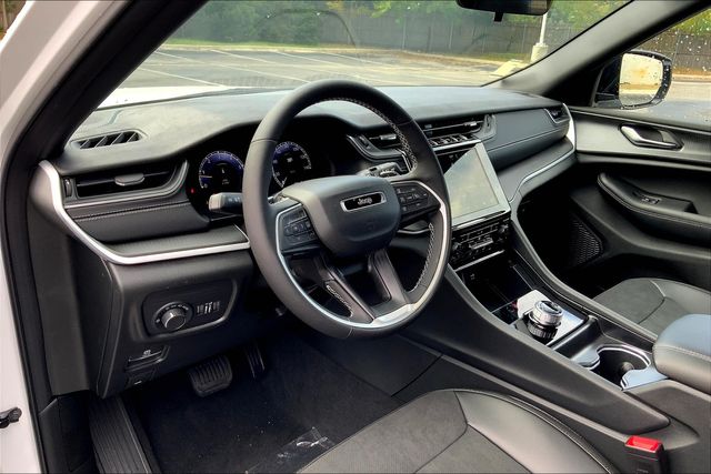 2025 JEEP GRAND CHEROKEE - Image 8