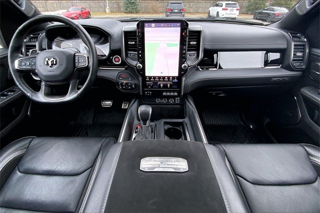 2025 RAM 1500 - Image 15