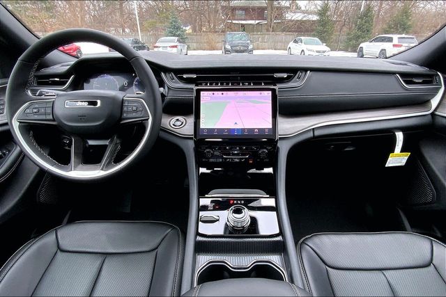 2025 JEEP GRAND CHEROKEE L - Image 5