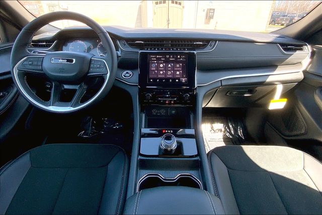 2025 JEEP GRAND CHEROKEE L - Image 5