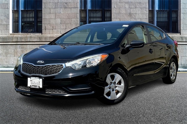 Used 2015 Kia Forte LX with VIN KNAFK4A68F5349673 for sale in Downers Grove, IL