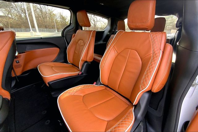 2026 CHRYSLER PACIFICA - Image 10
