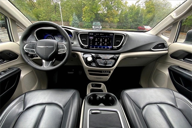 2023 CHRYSLER PACIFICA - Image 14