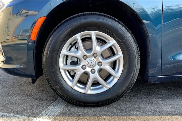 2025 CHRYSLER PACIFICA - Image 8