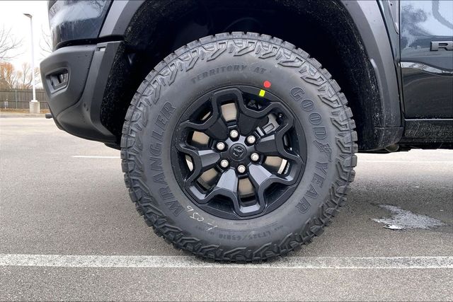 2026 RAM 1500 - Image 12