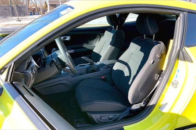 2021 FORD MUSTANG - Image 22