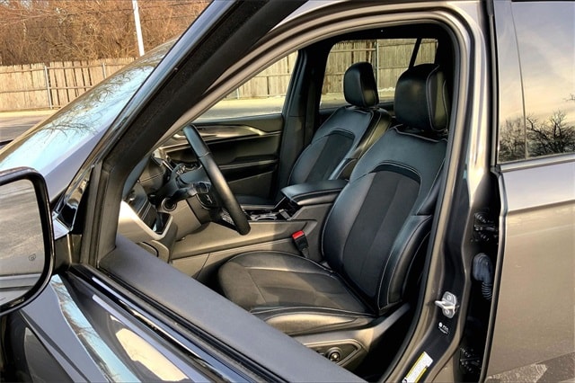 2022 JEEP GRAND CHEROKEE - Image 24