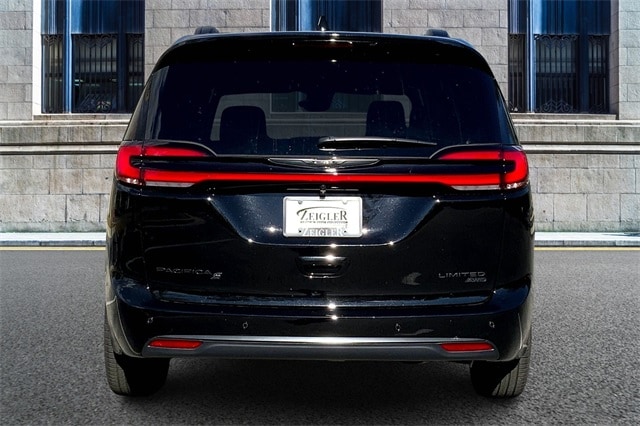 2026 CHRYSLER PACIFICA - Image 4