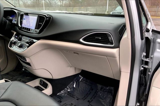 2024 CHRYSLER PACIFICA - Image 15