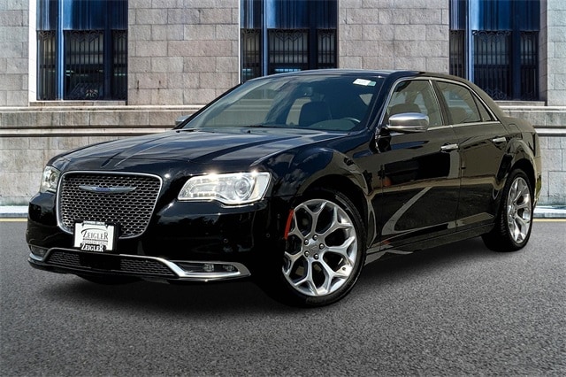 Used 2019 Chrysler 300 C with VIN 2C3CCAPT8KH529631 for sale in Downers Grove, IL