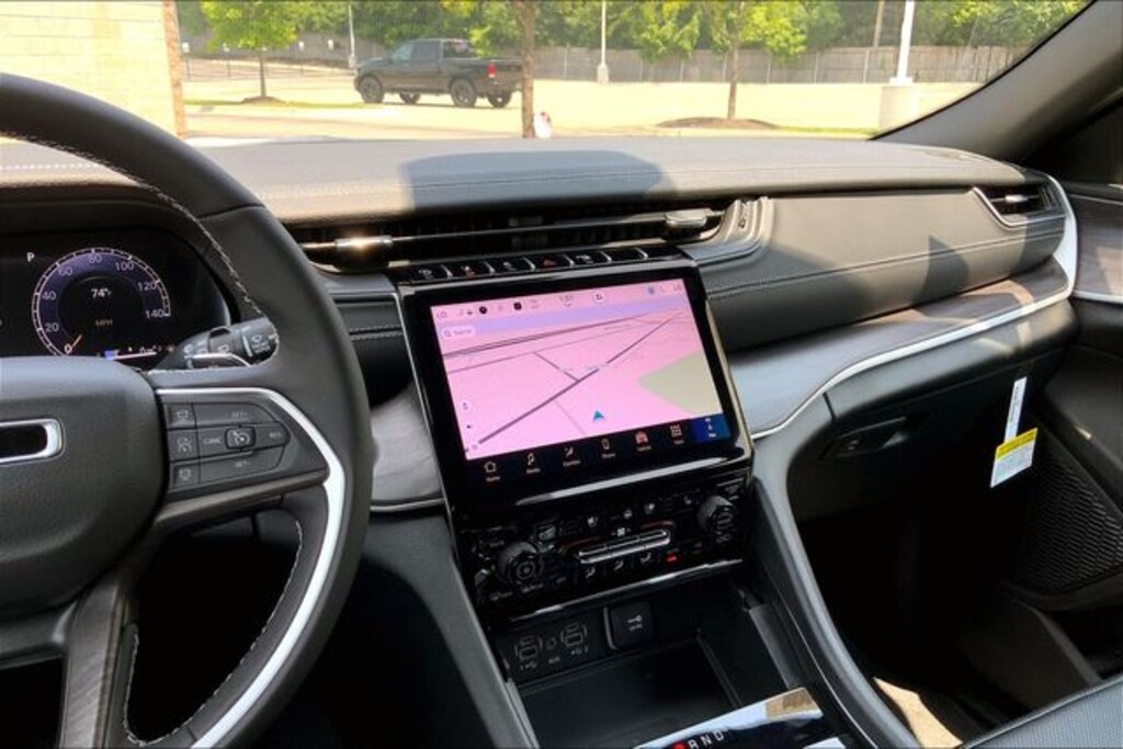 New 2025 Jeep Grand Cherokee L Limited Sport Utility