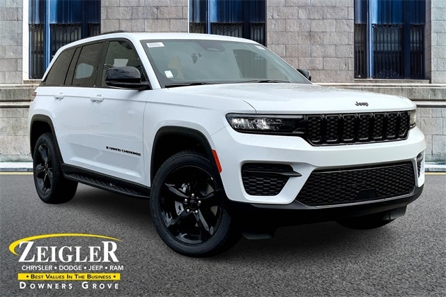 2025 Jeep Grand Cherokee Altitude's photo