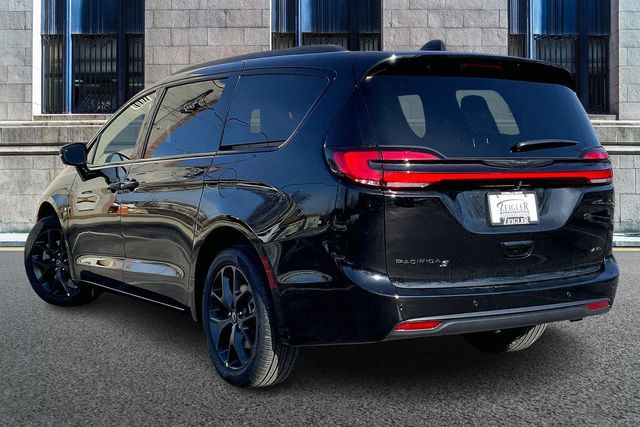 2026 CHRYSLER PACIFICA - Image 3