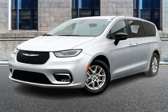 2024 CHRYSLER PACIFICA - Image 2