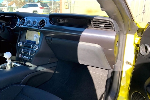 2021 FORD MUSTANG - Image 14