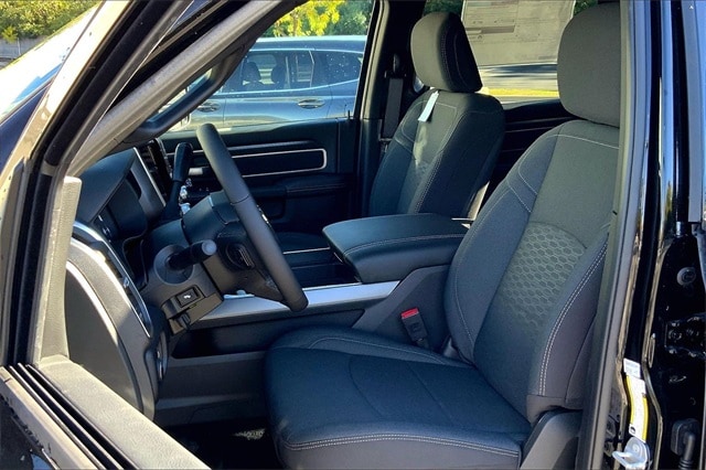 2026 RAM 2500 - Image 9