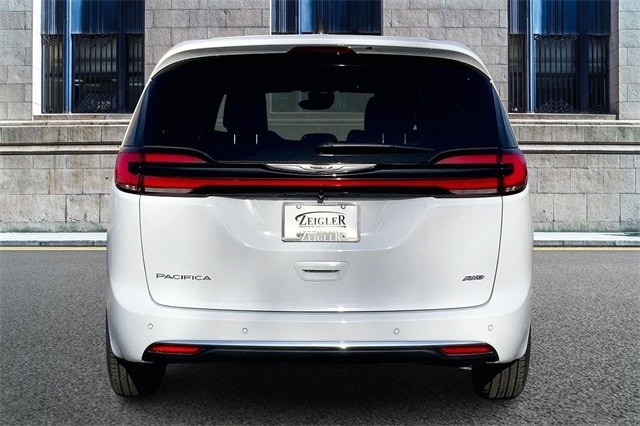 2026 CHRYSLER PACIFICA - Image 4
