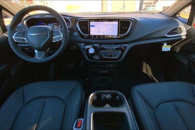 2026 CHRYSLER PACIFICA - Image 5