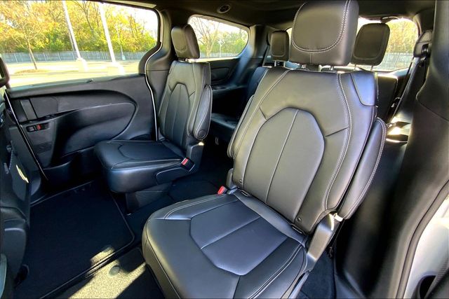 2026 CHRYSLER PACIFICA - Image 10