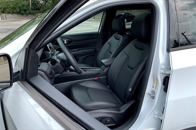 2025 JEEP COMPASS - Image 9