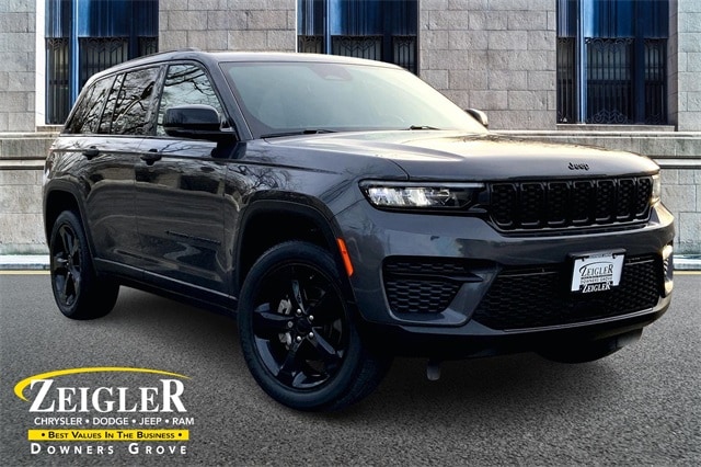 2022 JEEP GRAND CHEROKEE - Image 1