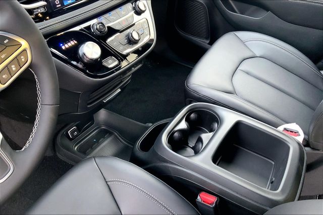 2026 CHRYSLER PACIFICA - Image 7