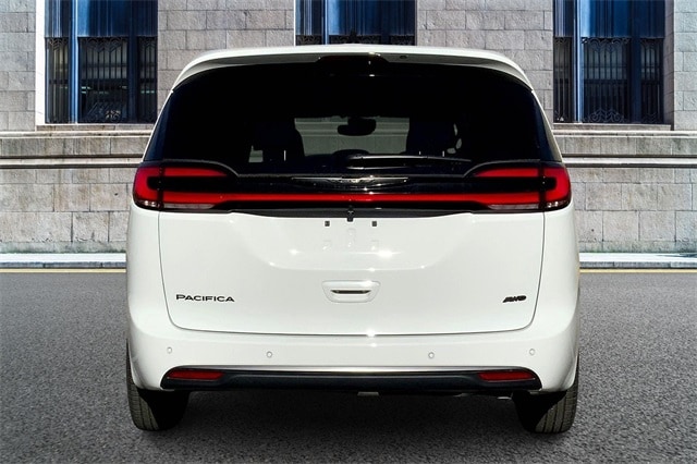 2026 CHRYSLER PACIFICA - Image 4
